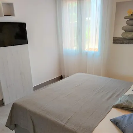 아파트 By The Sea Milna, - 21183